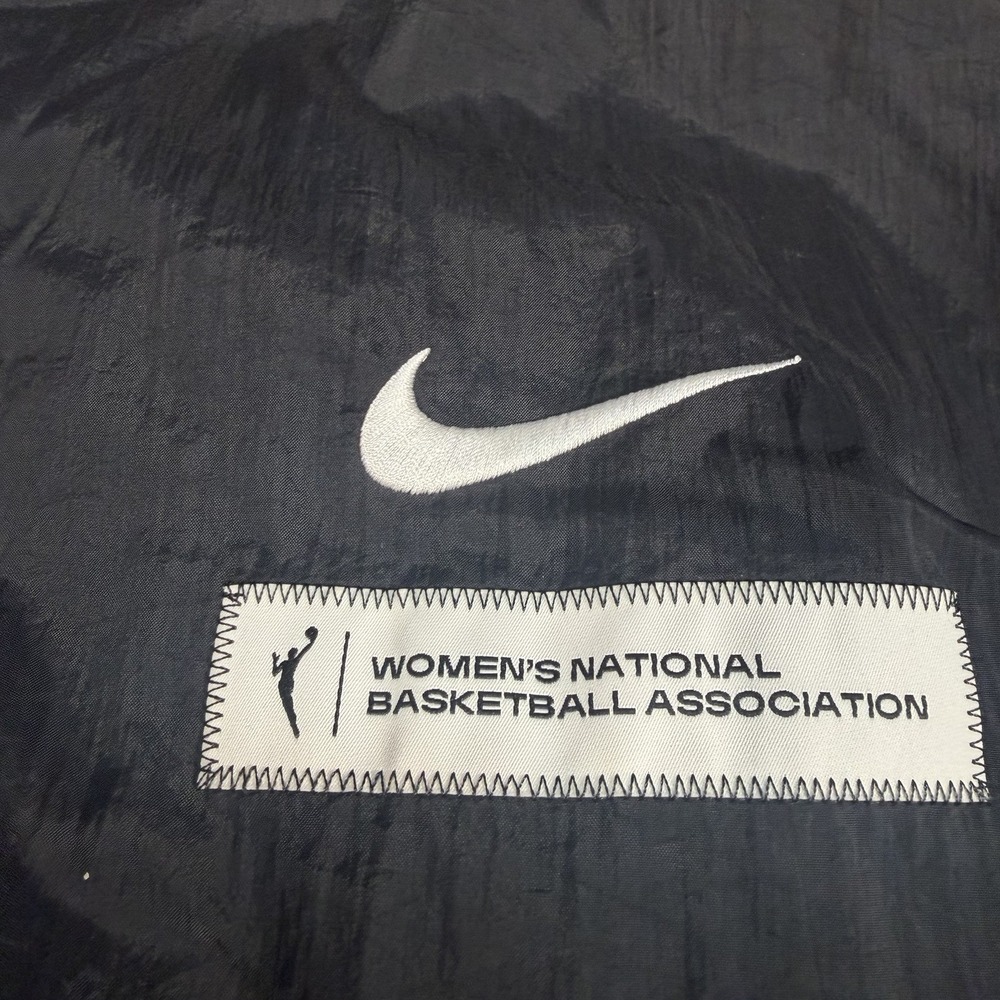 NEW Nike x WNBA Women's Medium Full Zip Basketball Windbreaker Jacket HF6484-010 - Picture 3 of 5